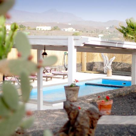 Villa Los Volcanes Эль-Чарко Экстерьер фото