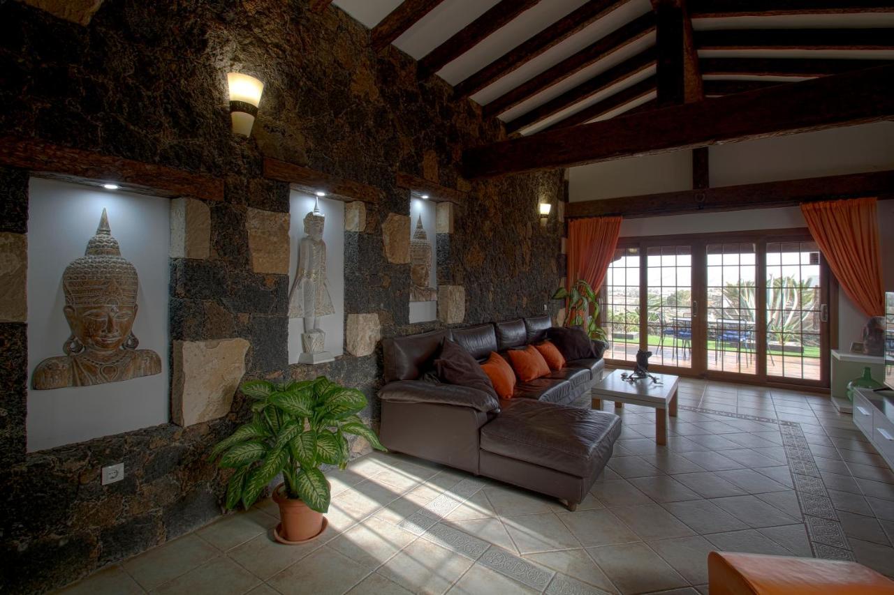 Villa Los Volcanes Эль-Чарко Экстерьер фото